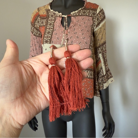 Mystree Boho Patchwork Tassel Tie Blouse – Size Small – 100% Rayon - Picture 2 of 7